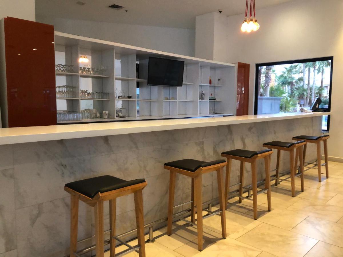 Real Inn Mexicali Exterior photo The bar at the 2018 Commonwealth Games athletes' village
